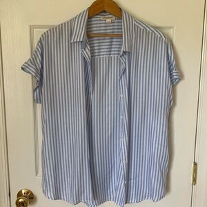 Lightweight button up Beach Lunch Lounge shirt